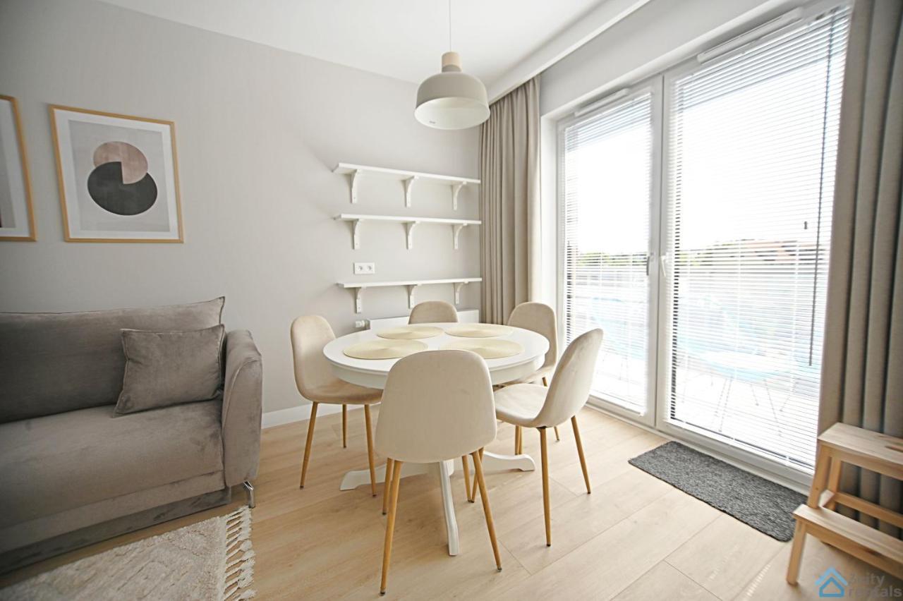 Beige 3City Apartment With Parking In Gdansk By Noclegi Renters المظهر الخارجي الصورة