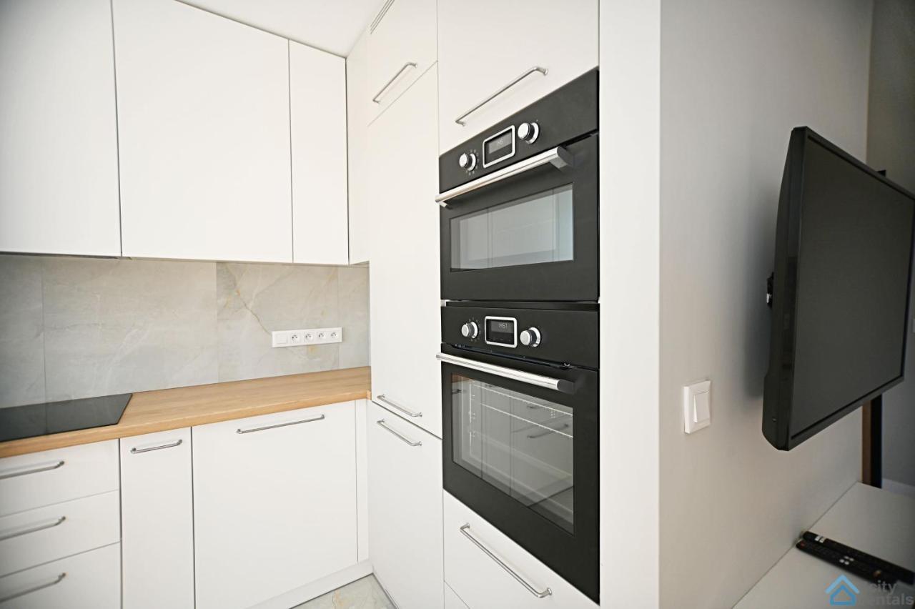 Beige 3City Apartment With Parking In Gdansk By Noclegi Renters المظهر الخارجي الصورة